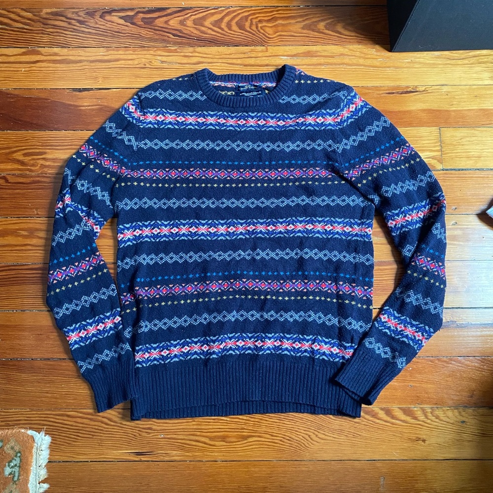Bundle 5/$15 🛍 American eagle athletic fit navy printed sweater large